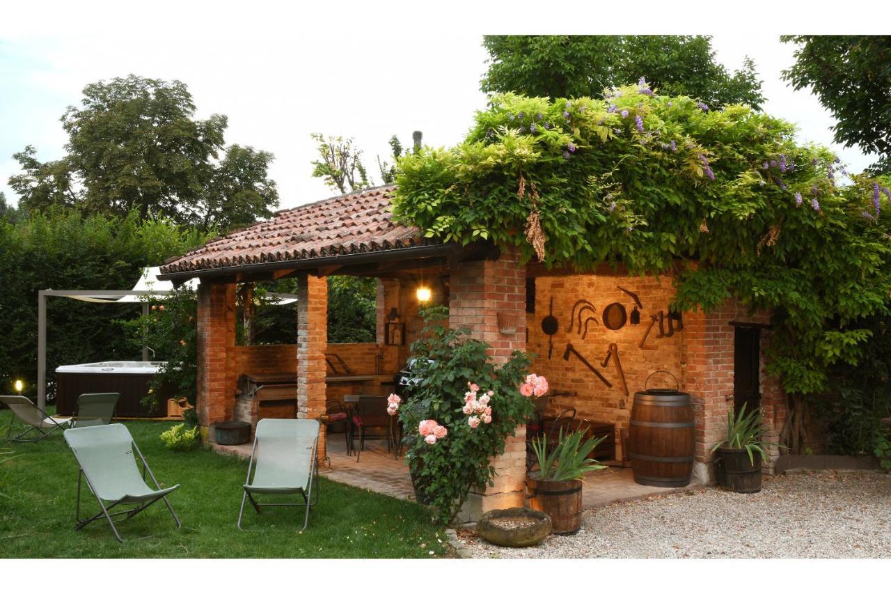 Agriturismo Il Gioco Dell'Oca Бароло Экстерьер фото